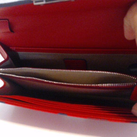 MCM Clutch & Crossbody with silver hardware BNWT - Picture 5 of 6